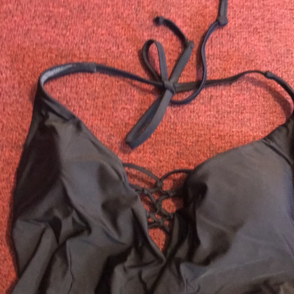 VOLCOM SWIM - Picture 3 of 6
